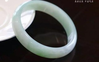 别人带过的翡翠手镯回来要怎么弄买别人二手玉能戴啊