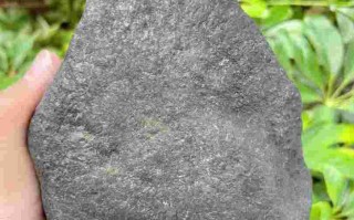 翡翠原石怎么存放和管理,翡翠原石怎么处理好