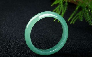 翡翠手镯价格最低多少翡翠手镯a货是什么意思