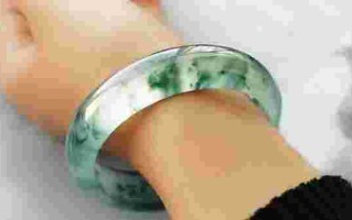 翡翠真假鉴别知识大全,辨别翡翠的真假简单方法