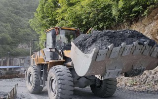 翡翠原石阿霖,缅甸为什么那么多翡翠原石