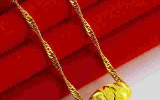 女人脖子上戴什么最旺,45一50岁女人适合戴什么项链