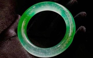 翡翠原石缅甸翡翠原石的简单介绍