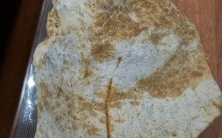 翁巴裂翡翠原石特点的简单介绍