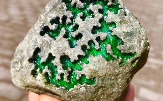 缅甸原石翡翠缅甸原石翡翠斧子多少钱