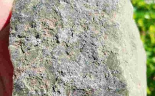 翡翠原石介绍,莫西沙翡翠原石介绍