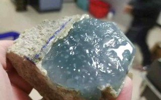 江西老坑翡翠原石和公斤料,翡翠毛料原石