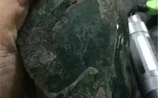 木那沙翡翠原石是什么的简单介绍