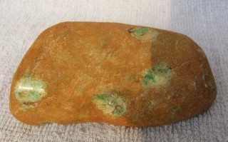 翡翠原石价格多少,翡翠原石价格多少一克