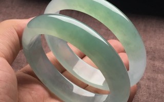 翡翠手镯的款式介绍翡翠的顺序是什么