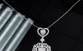 珠宝店钻石项链怎么摆放好看珠宝店钻石项链