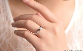 十根手指戴戒指的含义？
