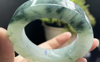 翡翠原石手镯图片,翡翠原石手镯