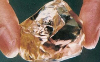 钻石原石怎么分辨钻石原石怎么分辨真假图片