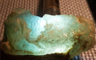 关于翡翠原石开窗能堵满吗的信息