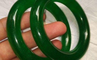 翡翠镯子鉴别翡翠手镯裂痕修补