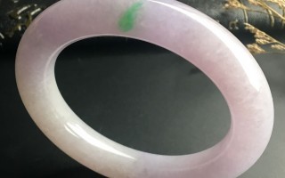 有粉紫色翡翠吗翡翠粉紫手镯