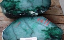 糯种翡翠原石 拍卖品最大的翡翠原石拍卖