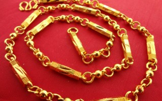 一般买金项链多少一克合适,购买黄金项链多少钱一克