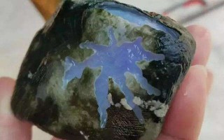 买的翡翠好还是原石好买的翡翠好还是原石好看