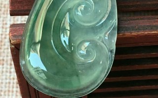 新坑种的翡翠一定不如老坑种翡翠值钱吗？