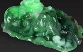 让唐诗宋词的意境与翡翠雕刻完美融入一起，会是怎样的一种风情呢？