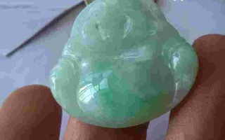 青底翡翠弥勒佛价格,青底翡翠弥勒佛价格多少钱