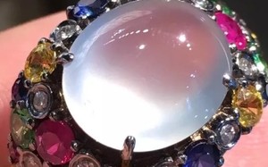 带你了解熟悉珠宝翡翠知识,带你了解熟悉珠宝翡翠知识英文