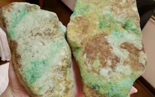 翡翠原石打灯白雾图,翡翠原石压灯不起雾吗