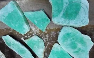 翡翠原石为什么打水翡翠原石打水是什么意思