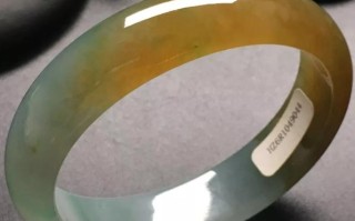 送翡翠手镯的含义真正的帝王绿手镯多少钱一个