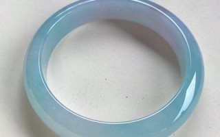 翡翠手镯有没有收藏价值,收藏翡翠手镯什么价格