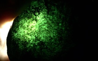 最实用的翡翠原石书籍,翡翠原石专一知识书籍