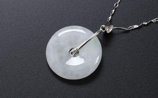 翡翠吊坠鉴定知识,翡翠吊坠怎么鉴定真假