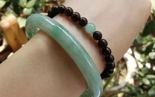 翡翠手镯可以放水中吗翡翠手镯可以放水里吗