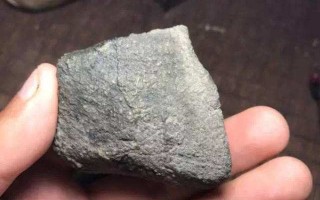 大象皮翡翠原石切开后大象皮翡翠原石切涨率