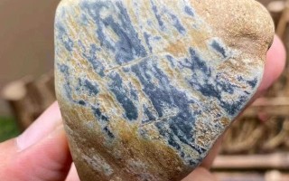 玻璃种翡翠原石帝王老坑翡翠帝王绿