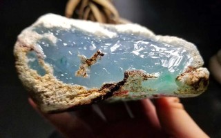 翡翠原石怎么辨别翡翠原石基本知识