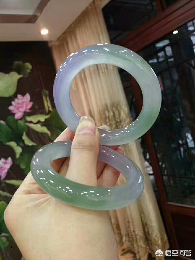 如何判断翡翠原石的品质好坏?-第2张图片-翡翠网 如何判断翡翠原石的品质好坏?-第2张图片-翡翠网