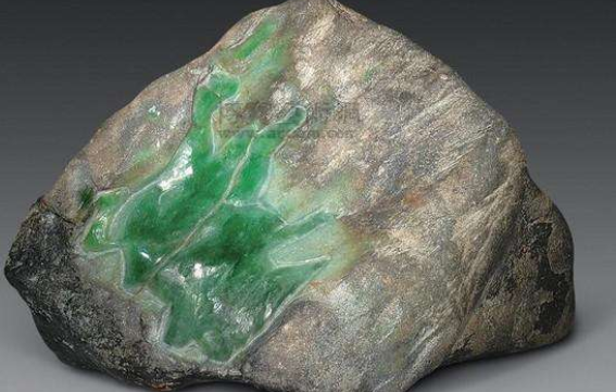 翡翠原石在哪购买好?-第2张图片-翡翠网 翡翠原石在哪购买好?-第2张图片-翡翠网