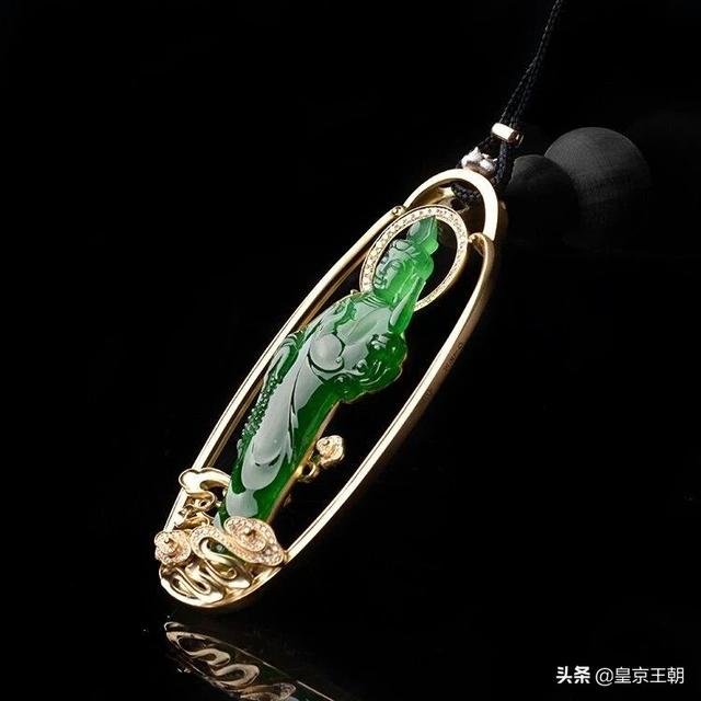 怎么才能设计出更好的珠宝作品?设计需要有美术基础吗?-第3张图片-翡翠网 怎么才能设计出更好的珠宝作品?设计需要有美术基础吗?-第3张图片-翡翠网