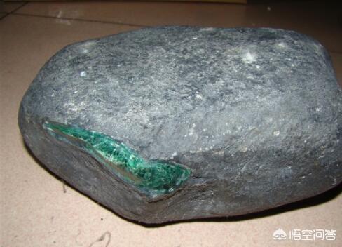 翡翠原石如何辨认?-第5张图片-翡翠网 翡翠原石如何辨认?-第5张图片-翡翠网