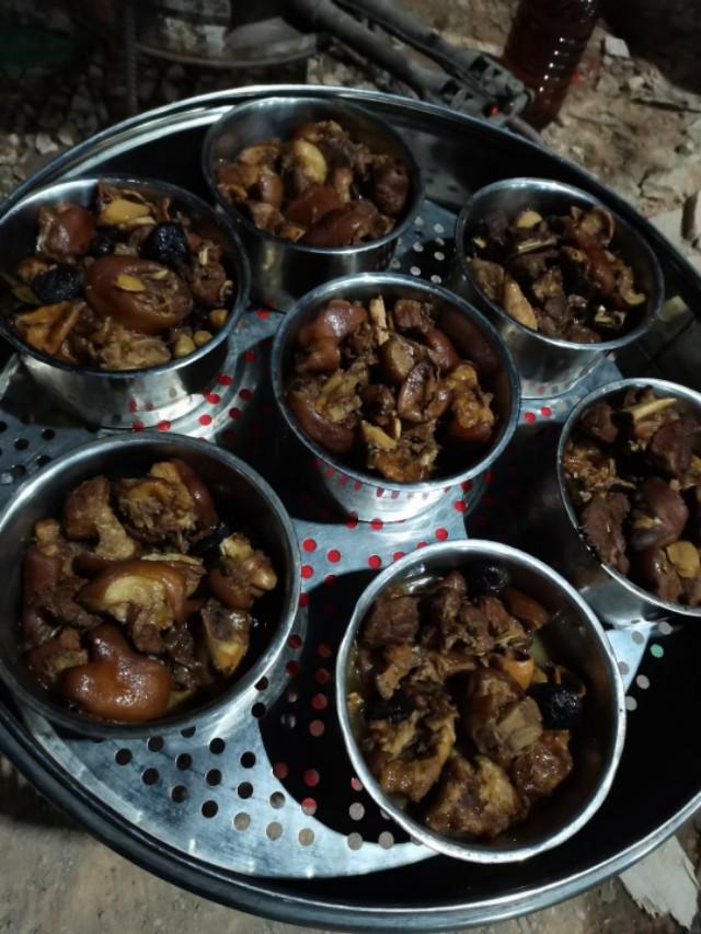 买了一只翡翠手镯,请大家帮忙看看,是否真货,价值几何?-第4张图片-翡翠网 买了一只翡翠手镯,请大家帮忙看看,是否真货,价值几何?-第4张图片-翡翠网