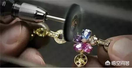 珠宝制作步骤有哪些,如何才会出现完美的珠宝?-第7张图片-翡翠网 珠宝制作步骤有哪些,如何才会出现完美的珠宝?-第7张图片-翡翠网