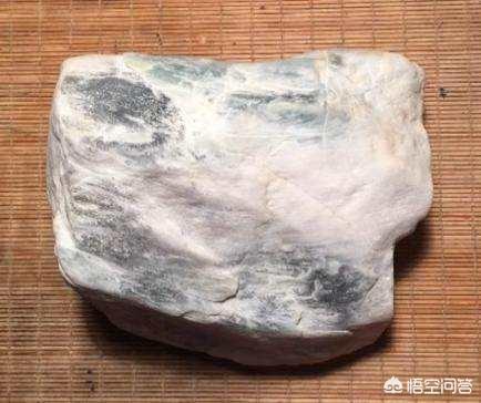 翡翠原石“脱砂与水翻砂”是种怎样的存在,它们的价值又是如何?-第7张图片-翡翠网 翡翠原石“脱砂与水翻砂”是种怎样的存在,它们的价值又是如何?-第7张图片-翡翠网