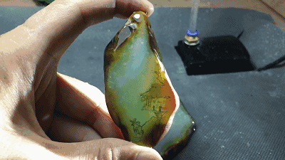 非常普通的翡翠原石可以雕的非常好看么?-第2张图片-翡翠网 非常普通的翡翠原石可以雕的非常好看么?-第2张图片-翡翠网