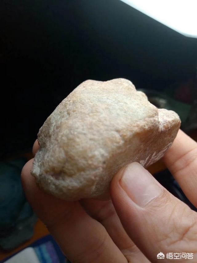 如何判断翡翠的变种?-第6张图片-翡翠网 如何判断翡翠的变种?-第6张图片-翡翠网