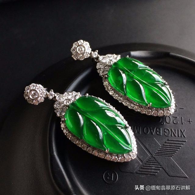 想买翡翠手镯,买什么颜色的好呢?为什么呢?-第5张图片-翡翠网 想买翡翠手镯,买什么颜色的好呢?为什么呢?-第5张图片-翡翠网