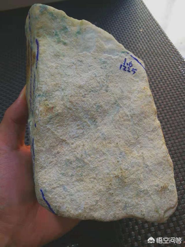 如何分辨翡翠原石？你不知道的翡翠原石秘密？-第8张图片-翡翠网