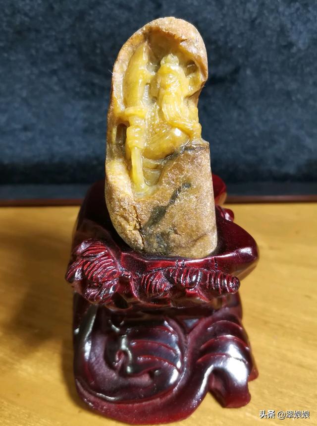 翡翠原石摆件需要上油吗？